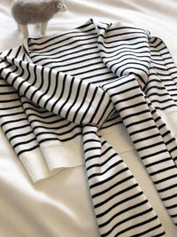 Striped Contrast Knit Wrap